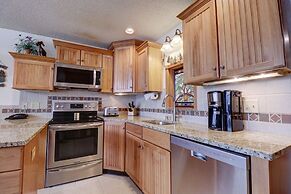 Vs741 Village Sqaure 3 Bedroom Condo by RedAwning