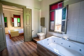 Latibule Macaron Guest House