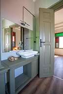 Latibule Macaron Guest House