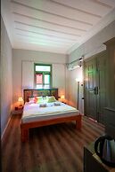 Latibule Macaron Guest House