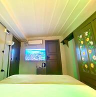 Latibule Macaron Guest House