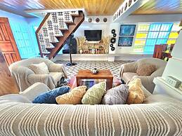 Casa Del Chen - Tranquil Beach Retreat in Aringay