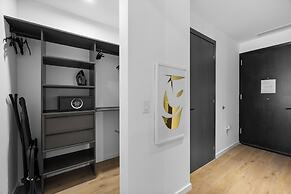 City & Bay Views in Downtown Miami