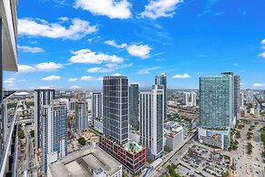 City & Bay Views in Downtown Miami
