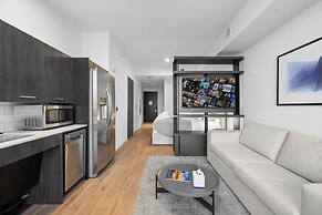 City & Bay Views in Downtown Miami