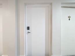 Cordova Arms on the River by Rocketstay