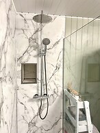 Seaside-scarborough-wifi-parking-petsok-sleeps-7/8