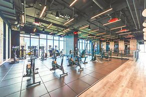 Luxury Studio with City & Bay Views