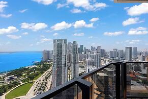 Luxury Studio with City & Bay Views