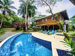 Toucan Hill Lodge