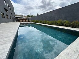 232 Concept Hotel