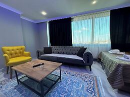 Grand Lara Hotel & Apartments