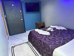 Grand Lara Hotel & Apartments