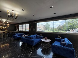 Grand Lara Hotel & Apartments