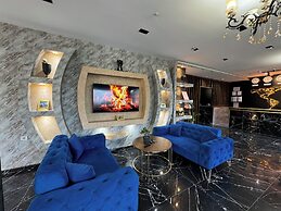 Grand Lara Hotel & Apartments