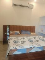 Madhur Kunj Guest House Pick and Drop