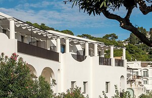 Villa Certosa Capri Boutique Hotel