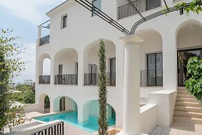 Villa Certosa Capri Boutique Hotel