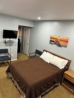 Fins and Feathers Lodge