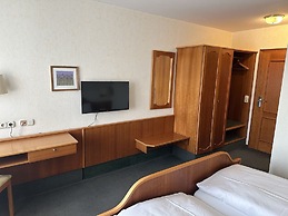 G. Hotel Müller