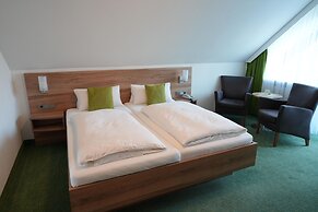 G. Hotel Müller