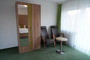 G. Hotel Müller