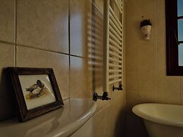 Fenton's  Lodge The Big House