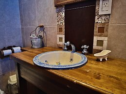 Fenton's  Lodge The Big House