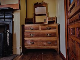 Fenton's  Lodge The Big House