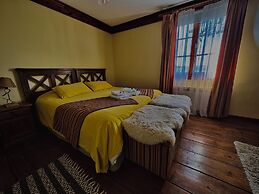 Fenton's  Lodge The Big House