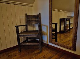 Fenton's  Lodge The Big House