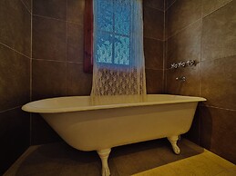 Fenton's  Lodge The Big House