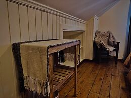 Fenton's  Lodge The Big House