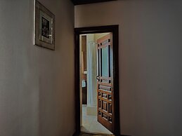 Fenton's  Lodge The Big House