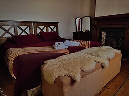 Fenton's  Lodge The Big House