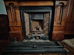 Fenton's  Lodge The Big House