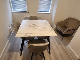 Modern & Cozy 1bed Apartment Close to City Centre