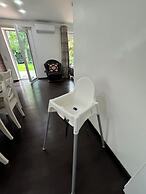 Modern House Gehrden contactless garden