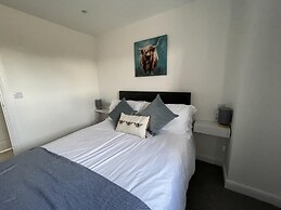 Barn Retreat/ Hottub/ Bbq/ Petsok/wi-fi