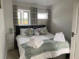 Barn Retreat/ Hottub/ Bbq/ Petsok/wi-fi