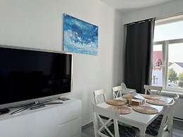 4 room new apartment center contactless