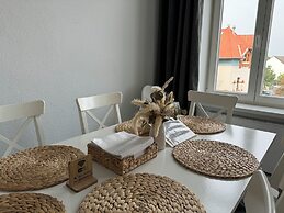 4 room new apartment center contactless