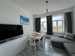 4 room new apartment center contactless