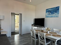 4 room new apartment center contactless