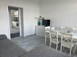 4 room new apartment center contactless