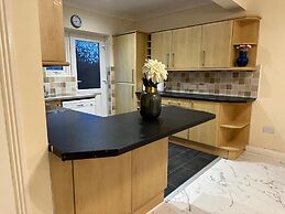 Family House in Eastleigh