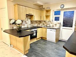 Family House in Eastleigh