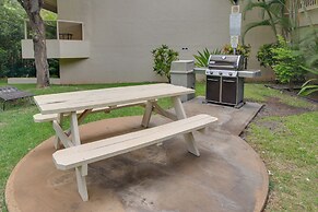 Steps to Beach: Kihei Studio w/ Scenic Lanai!