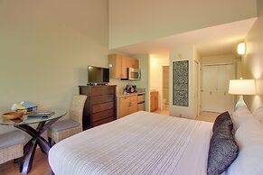 Kihei Beach Retreat w/ Pool Access, Walk to Shore!