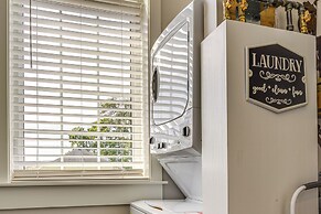 West Lafayette Home ~ 3 Mi to Purdue Campus!